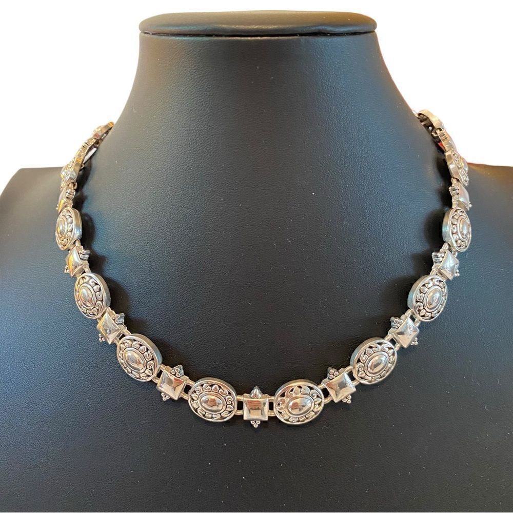 Vintage Silver Toned Statement Necklace w/ S Magnet Clasp.